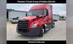 2018 FREIGHTLINER CASCADIA 126 Conventional - Sleeper Truck, Tractor in Dallas, TX