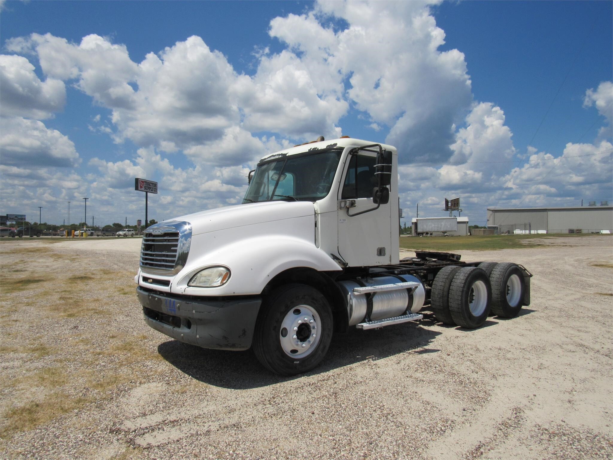 2007 Freightliner Columbia For Sale in Montgomery, TX Commercial