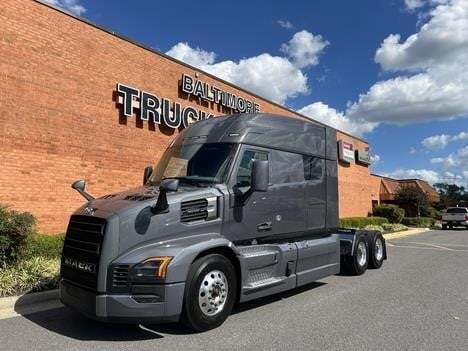 Photo of a 2026 Mack PINNACLE