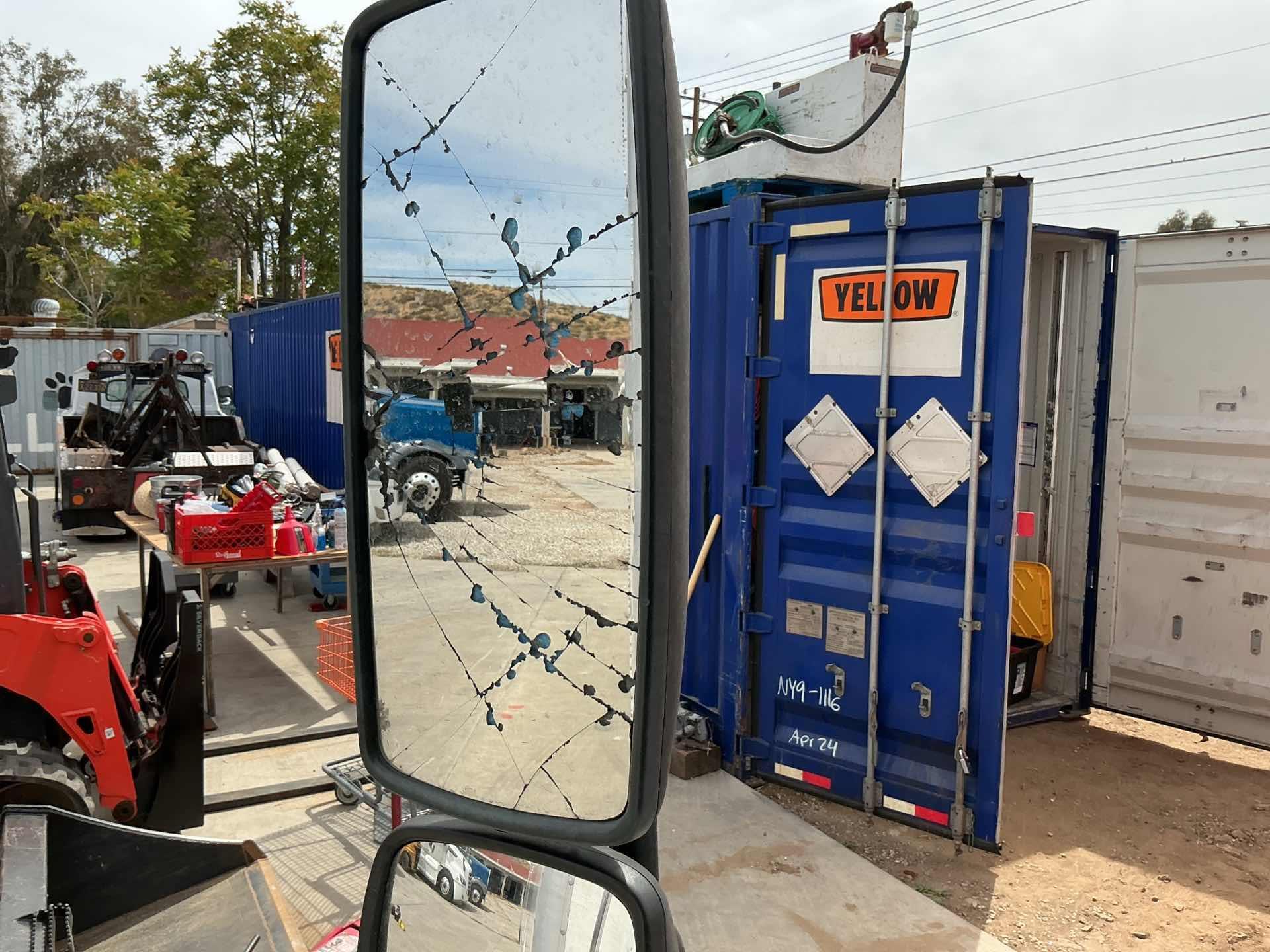 2018 Freightliner Business Class M2 106