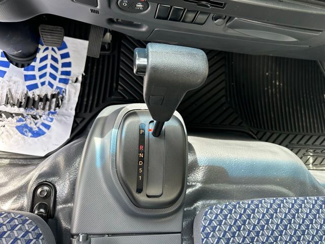 2026 Isuzu NPR HD