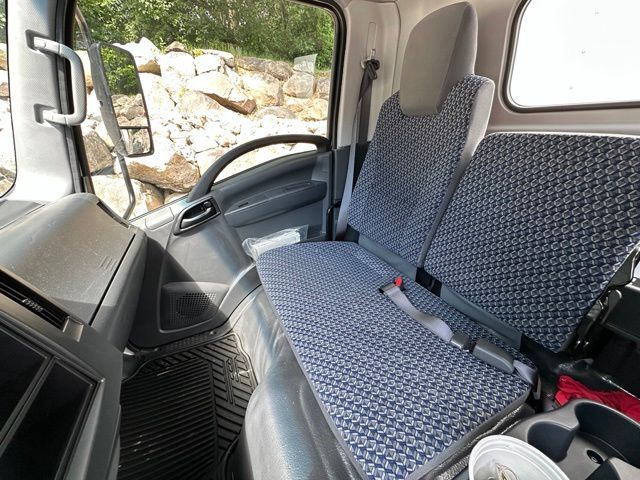 2026 Isuzu NPR HD