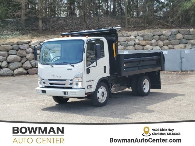 2024 Isuzu NPR HD
