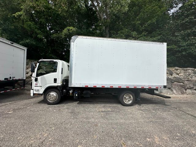 2025 Isuzu NRR