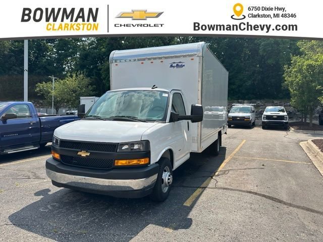 2025 Chevrolet Express 3500