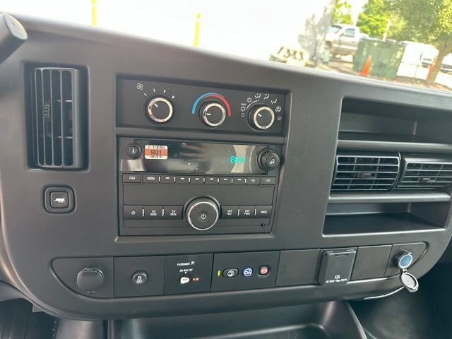 2025 Chevrolet Express 3500