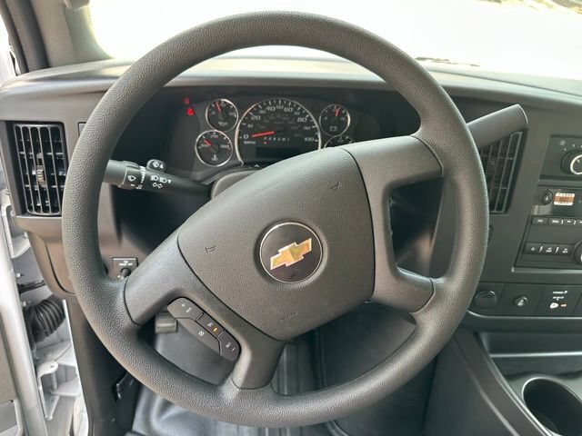 2025 Chevrolet Express 3500
