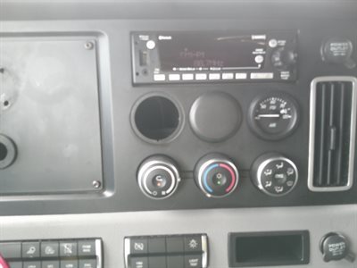 2022 Freightliner CASCADIA 126