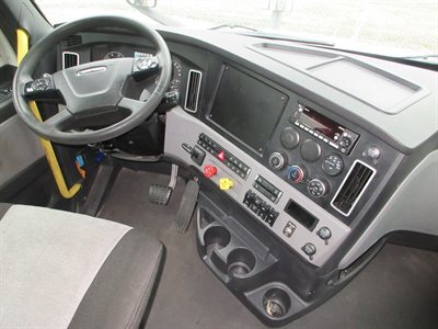 2023 Freightliner Cascadia