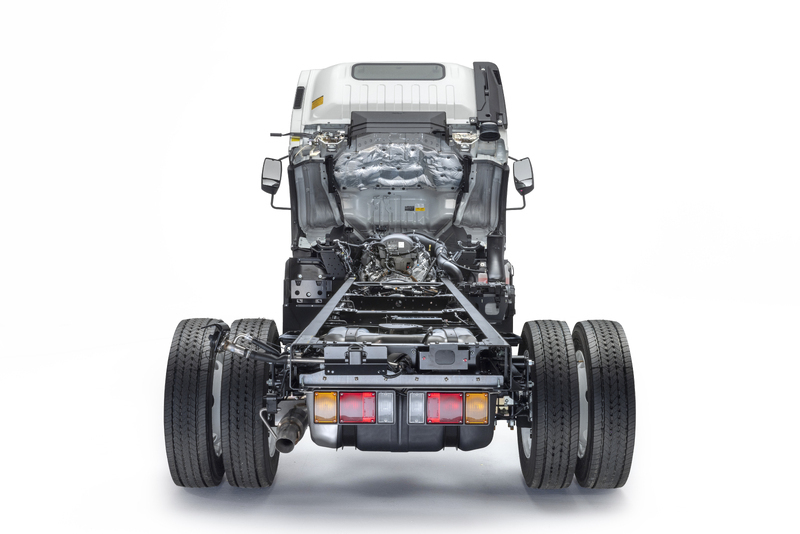 2025 Isuzu NRR