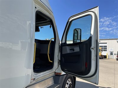 2022 Freightliner Cascadia