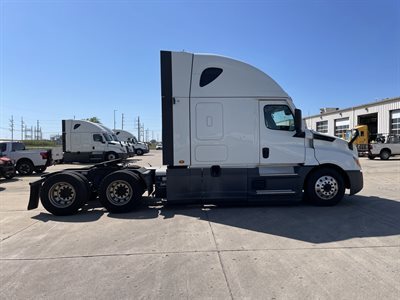 2022 Freightliner Cascadia